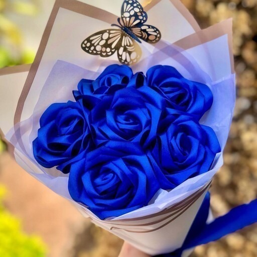 دسته گل روبانی آبی