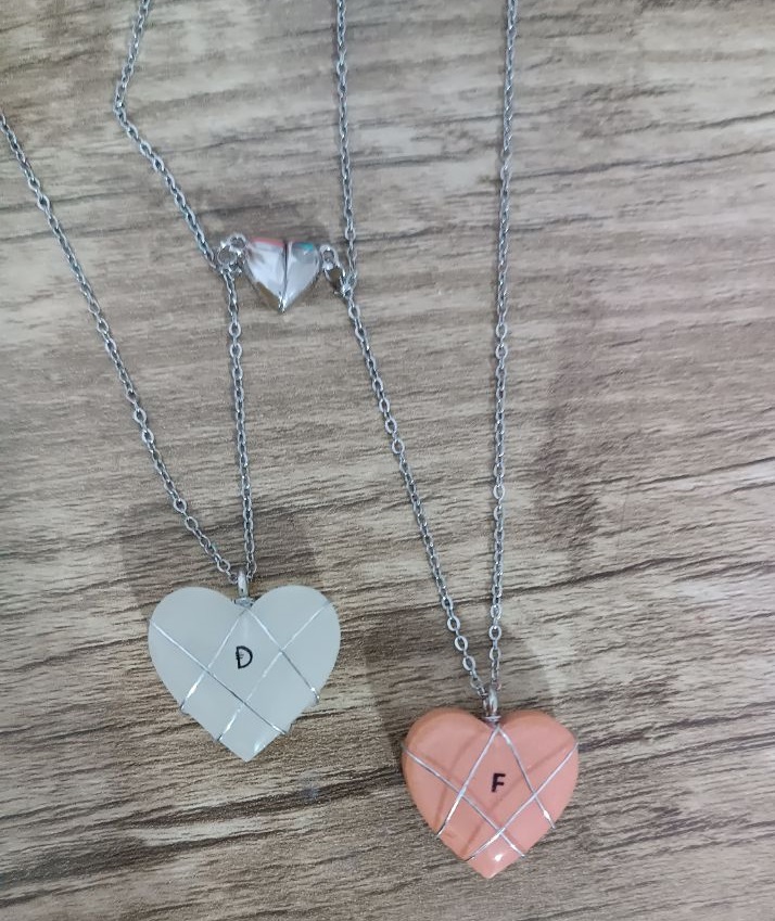 گردنبند قلب شبتاب نورژین گردنبند قلب شبتاب