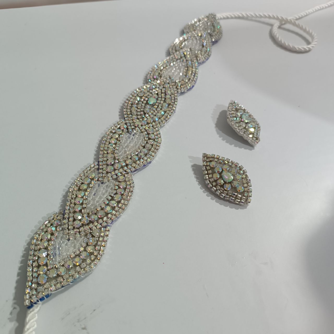 در نورژین کیفیت دوخت ست کمربند و سرآستین