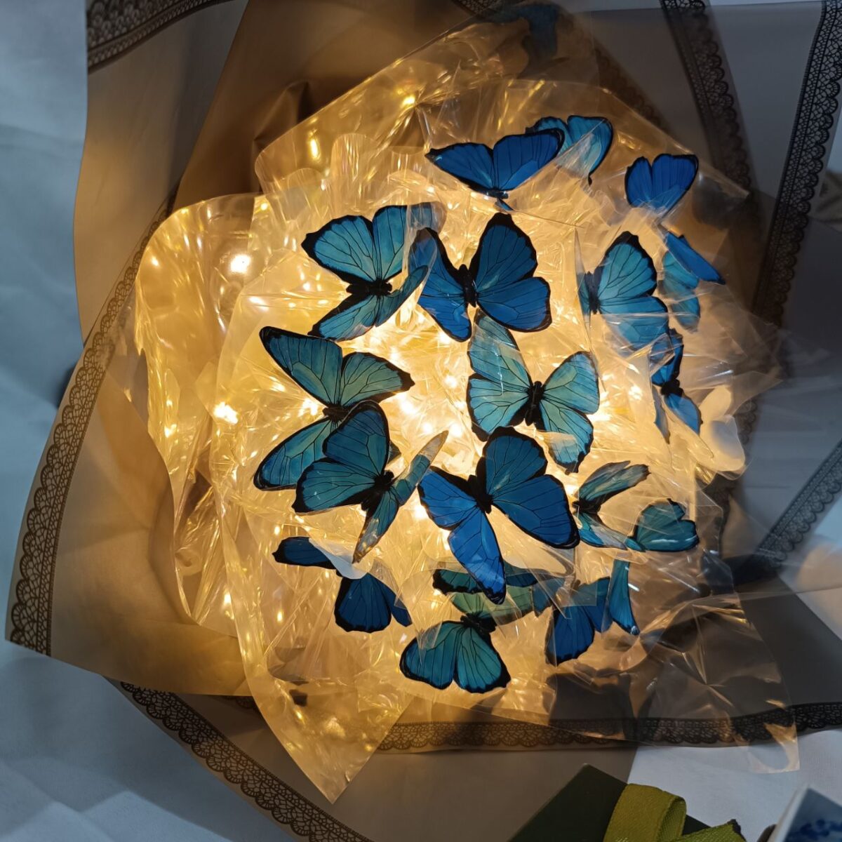 جلوه‌ای جادویی از گل و نور